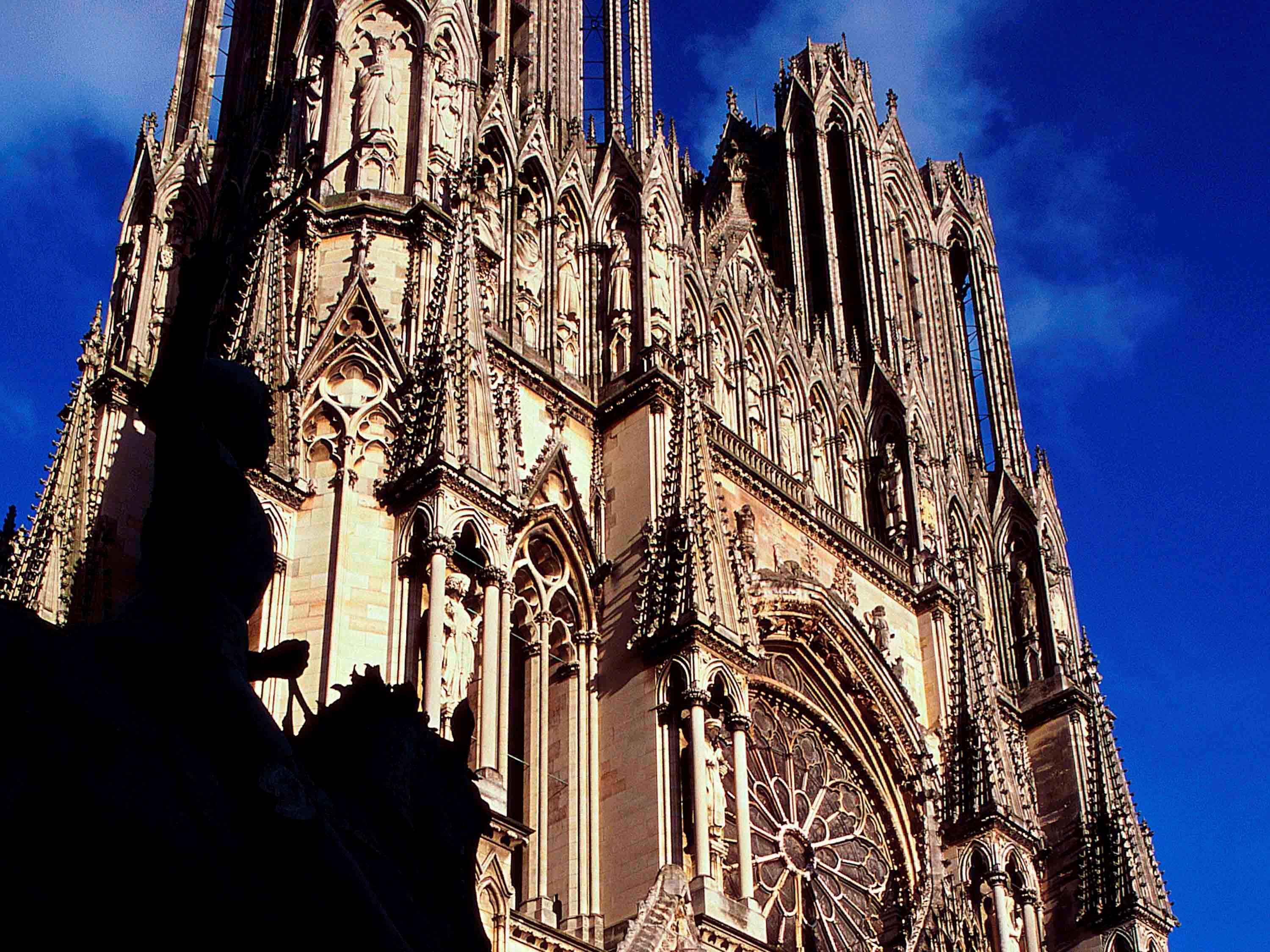 Hotel ibis Styles Reims Centre Exterior foto