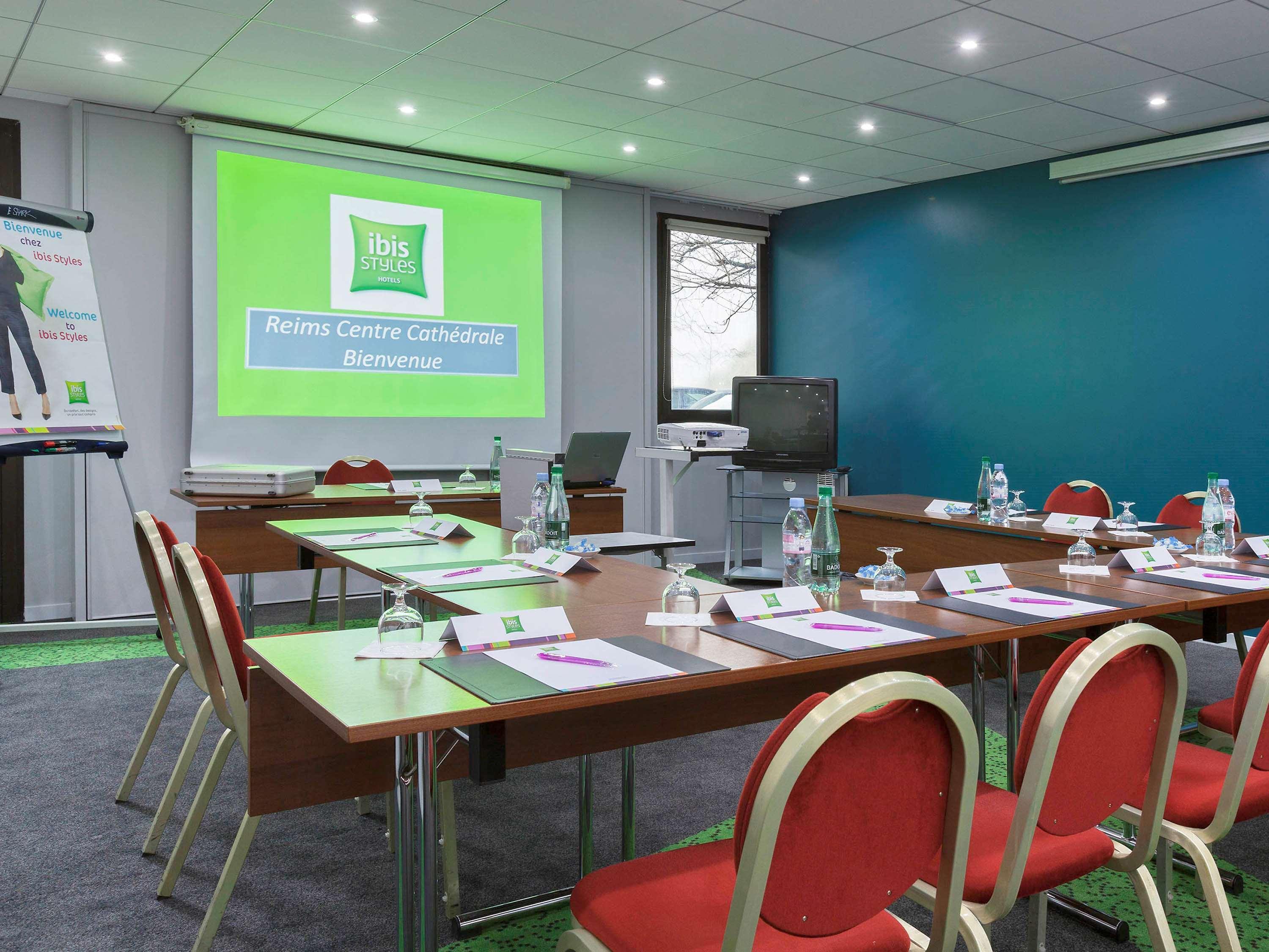 Hotel ibis Styles Reims Centre Exterior foto